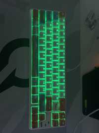 Vand tastatura qwertykey 65 arcade de gaming rgb ca noua