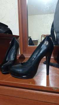 Каблук обувь женская