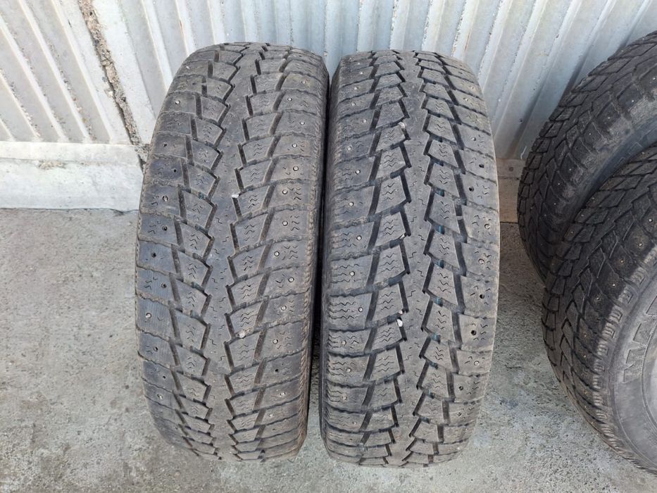 Резина зимняя 265/70 r16