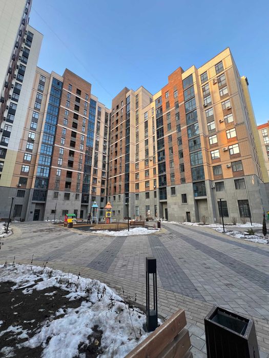 Продаю 1-комн. в ЖК Атамура 5 этаж из 13, черновая, 46 кв.м., не угл.