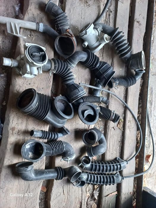 Патрубки для стиральных машин разные