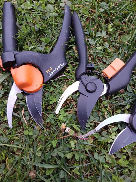 Fiskars,Gardena градински инструменти