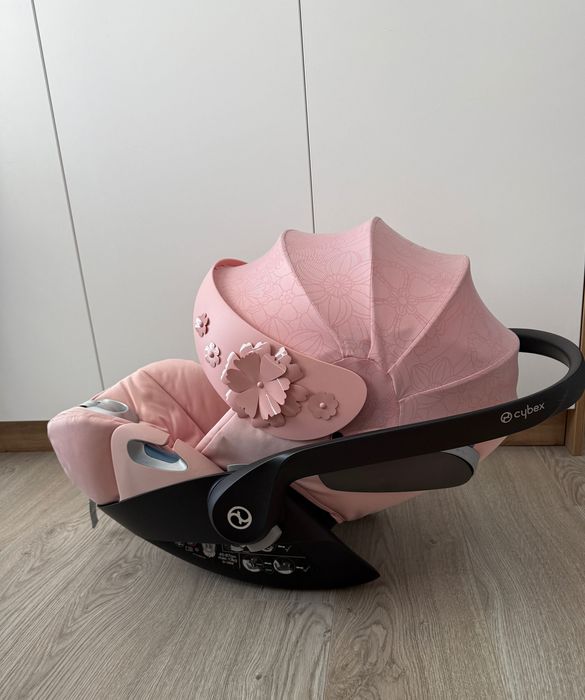 Стол за кола Cybex Cloud Z i-Size Simply Flowers Pink