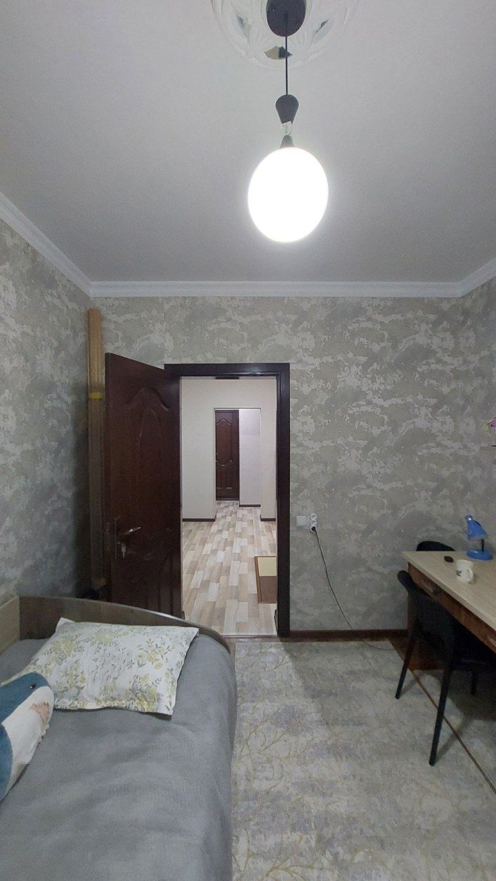 Продаю 3-х комнатную квартиру Сергели 8, метро 4 бекат