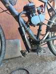 bicicletă cu motor 80cc merge foarte bine