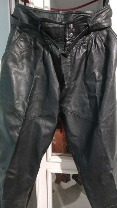 Мъжки черен панталон от естествена кожа