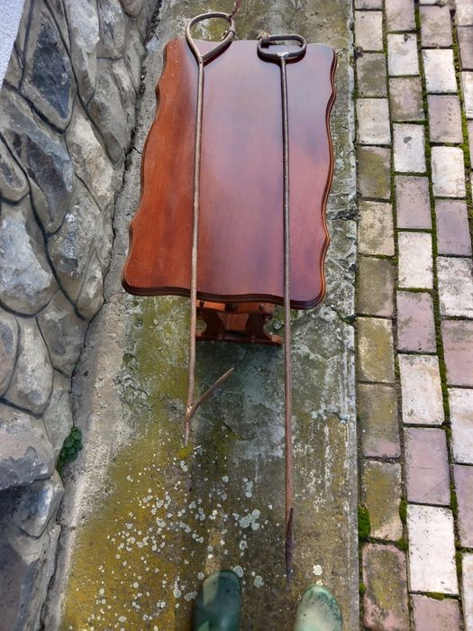 Măsuță elegantă de servit cafea