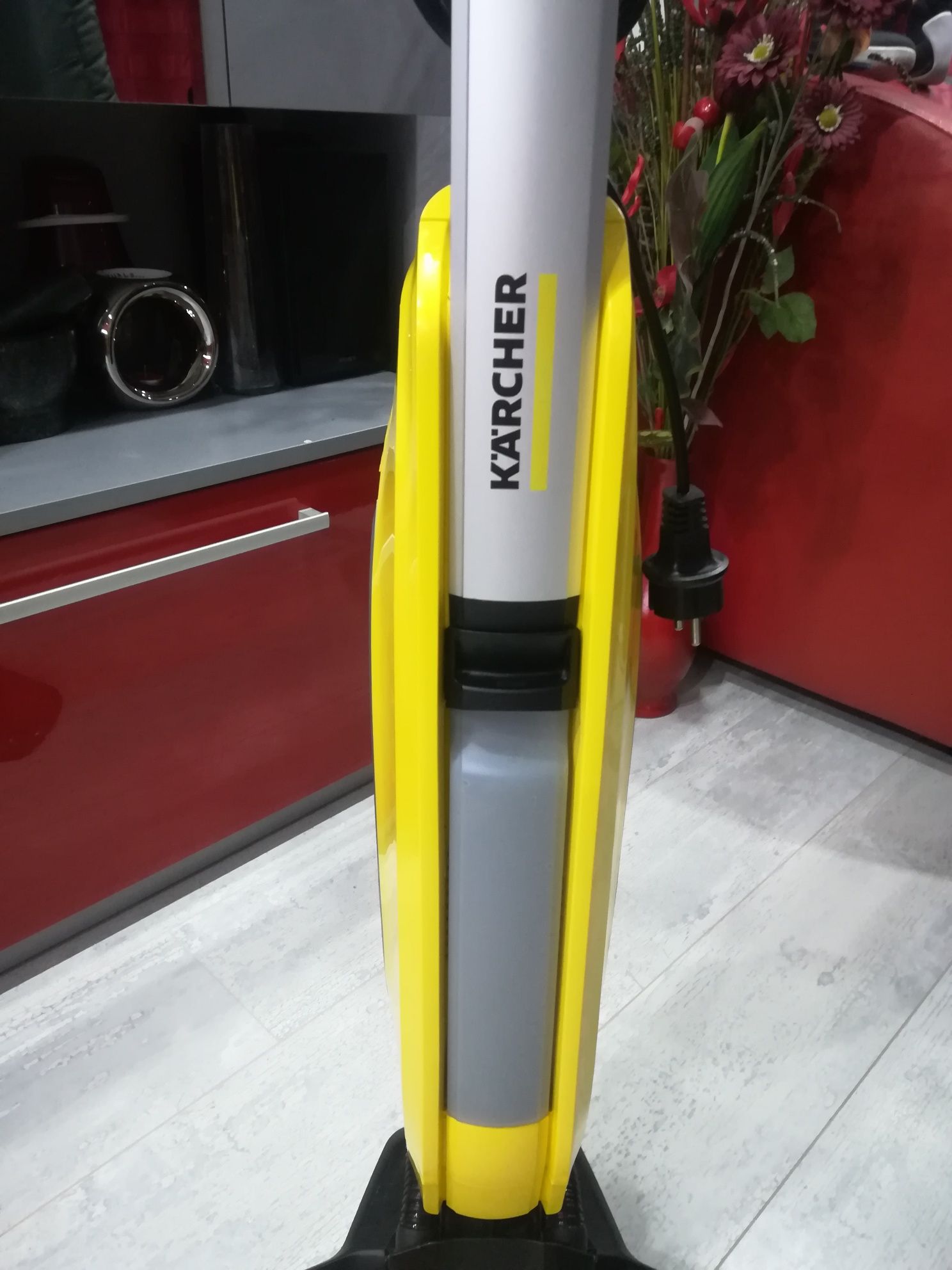 Уред за почистване на подове KARCHER FC 5