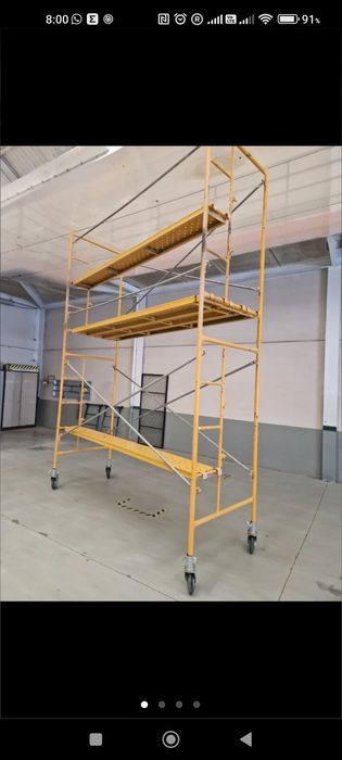 Schela,popi metálici si panouri model Spania