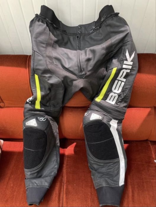 Мото екип BERIK 60 номер