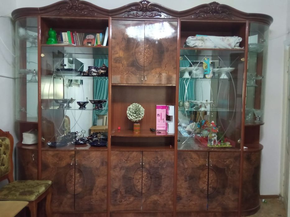 Продаётся стенка