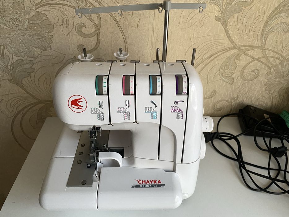 Оверлок Чайка 649