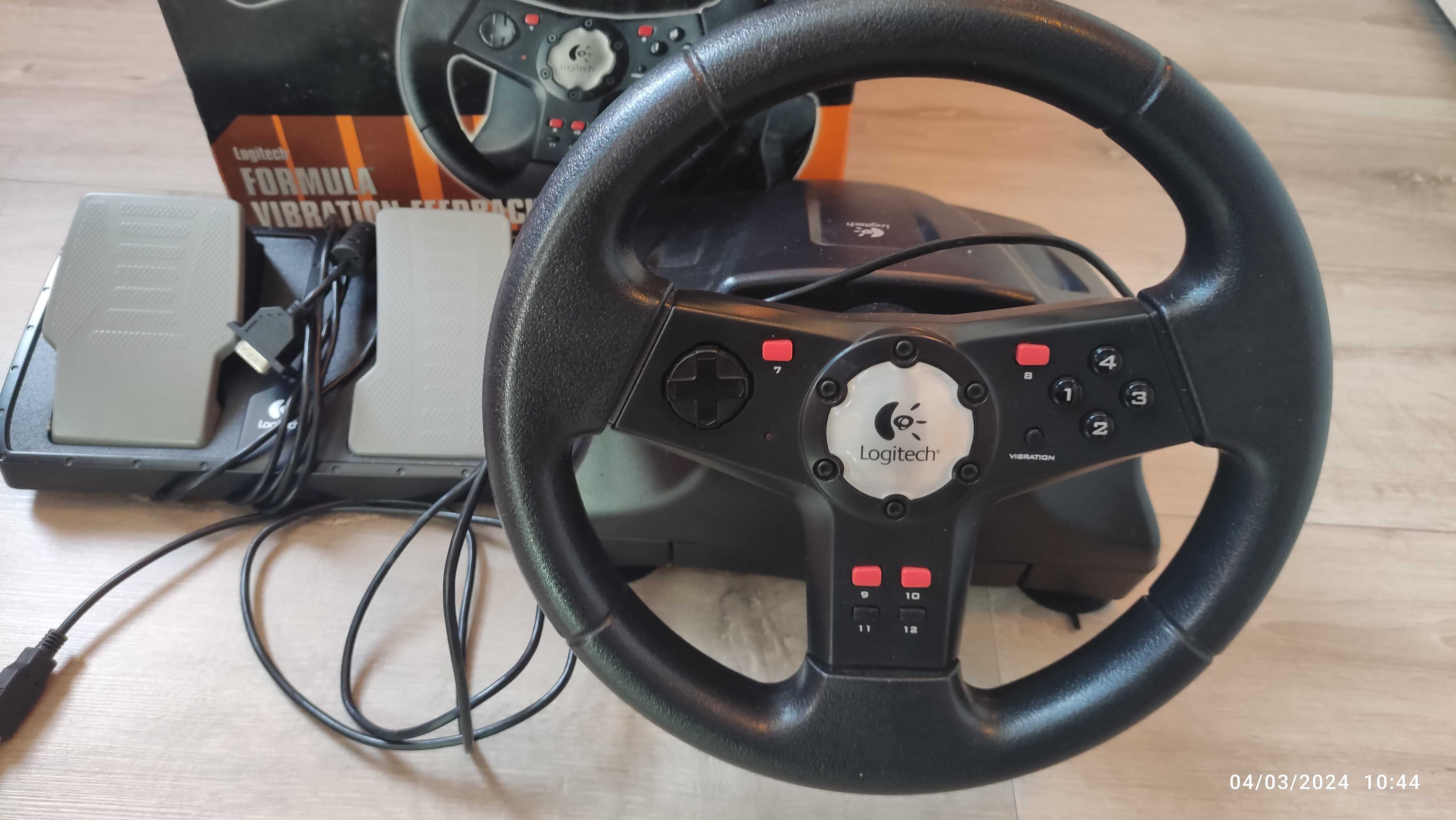 Кормило и педали logitech formula vibration wheel