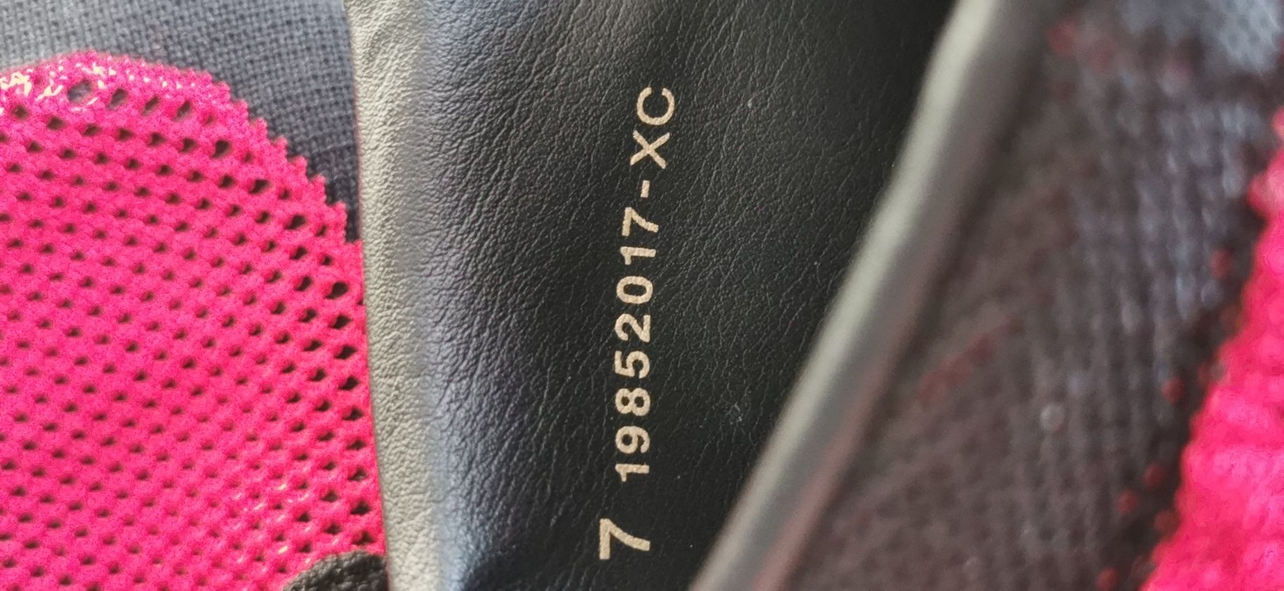 Nike Air Jordan 1 Retro High Flyknit Bred номер 40