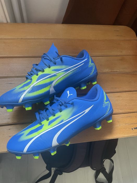 Ghete de fotbal puma