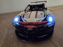 Собранный лего Porsche 911 rsr