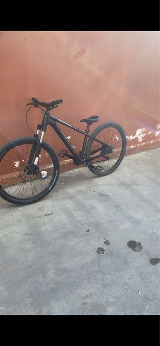 Bicicleta cube aim race