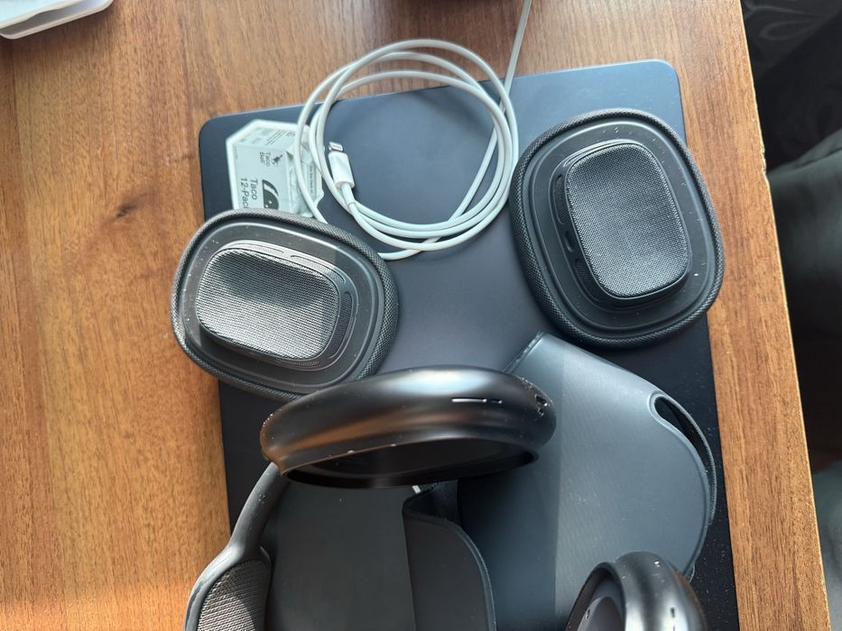 Air pods Max 2024 lightining original