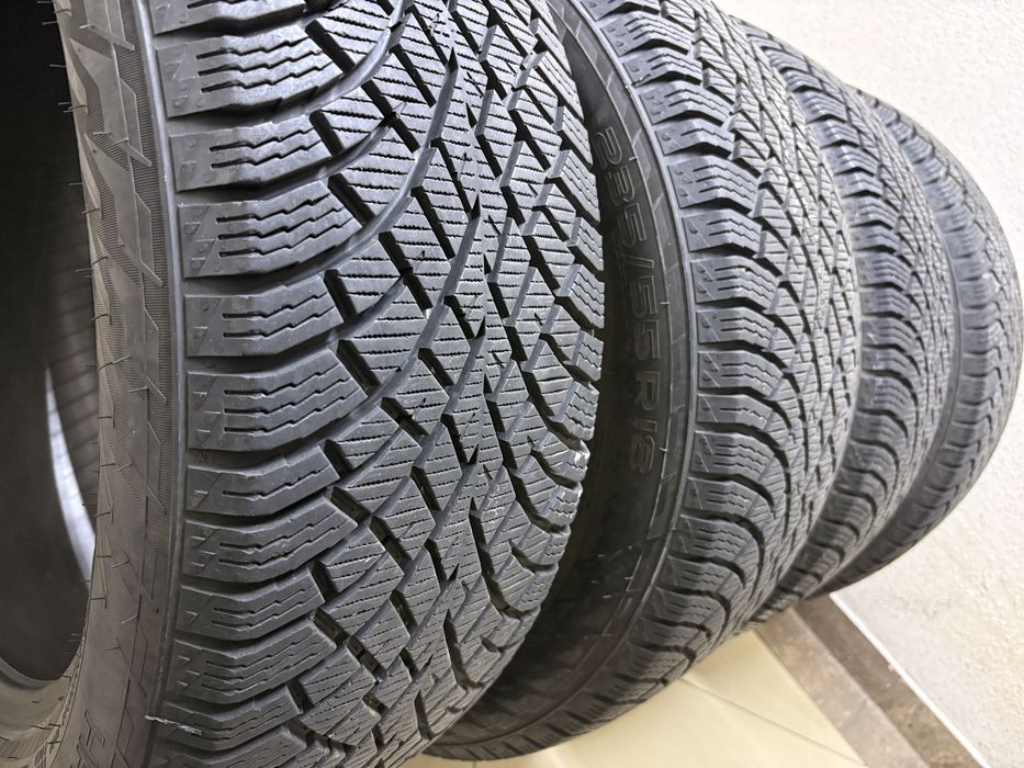 Nokian Hakkapeliitta R5 SUV 235/55 R18 104R XL