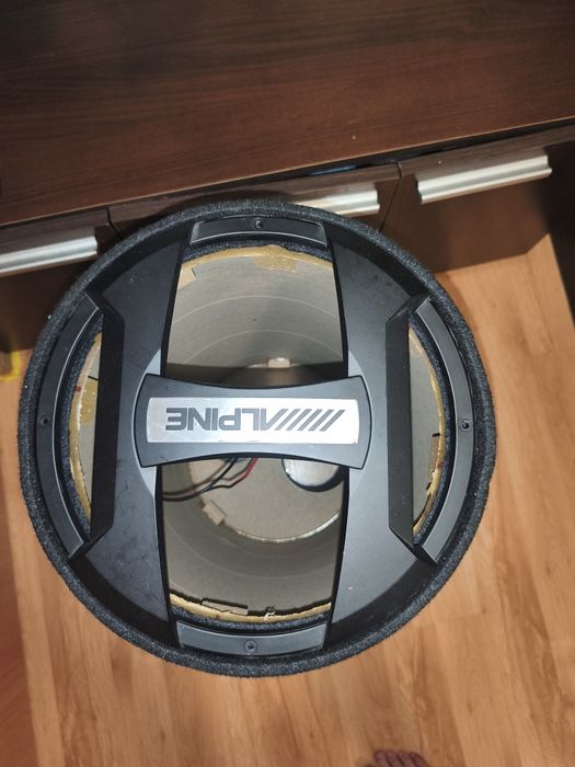 Vând incinta subwoofer