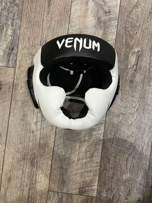Боксов протектор за глава Venum Challenger 2.0 hedregear