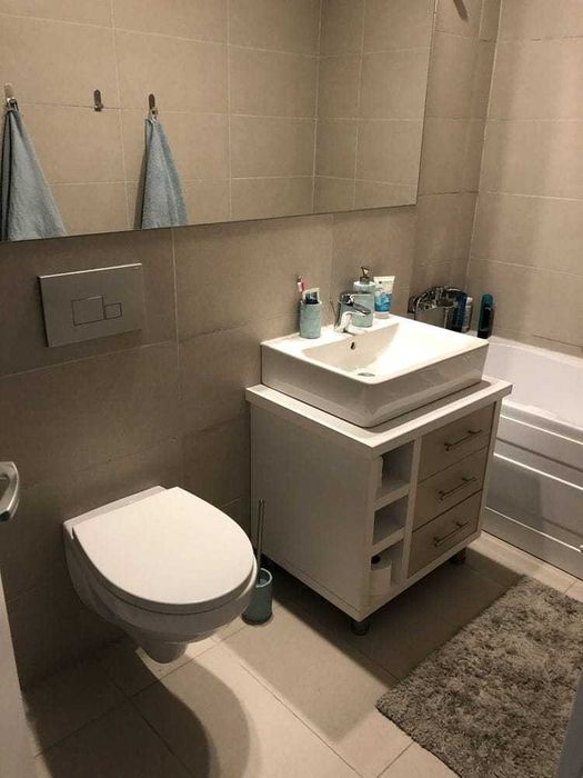 De închiriat 2 camere în Cosmopolis cu parcare, 52mp, mobilat complet