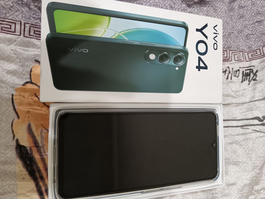 Смартфон Vivo Y04