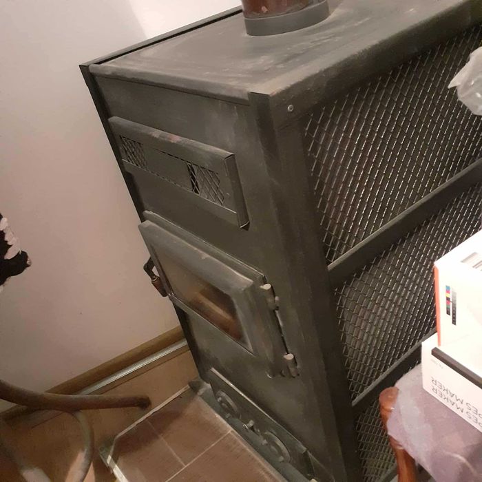 Продавам парна инсталация за отопление на дърва и въглища