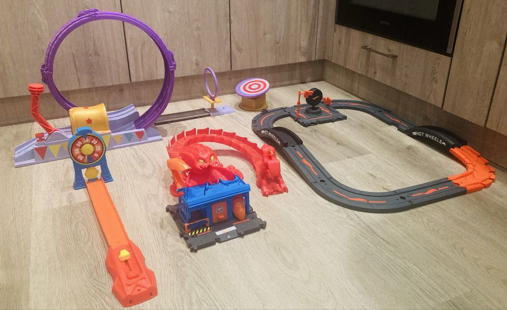 Писта Hot Wheels / Maqueen/ Макуин