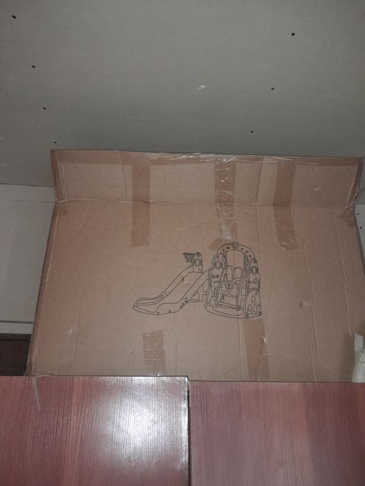 Detskiy gorka sotiladi