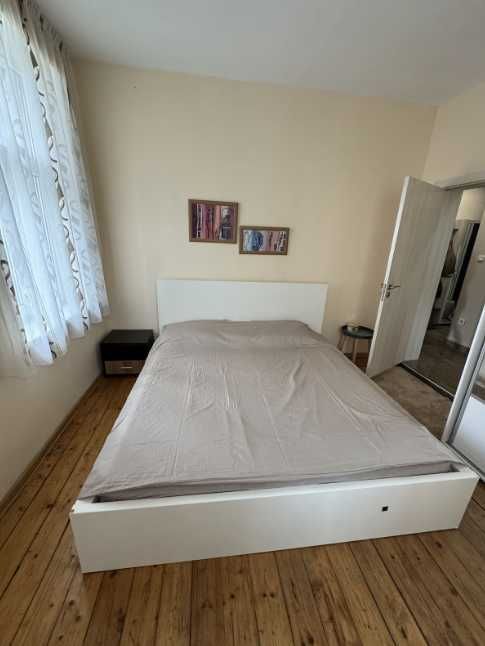 Двустаен апартамент с кухненски бокс под наем – ул. Девня 11, блок 8