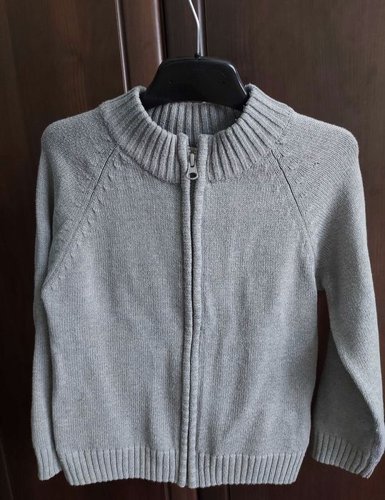 Школьная кофта на замке