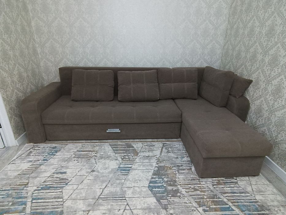 Диван на продажу