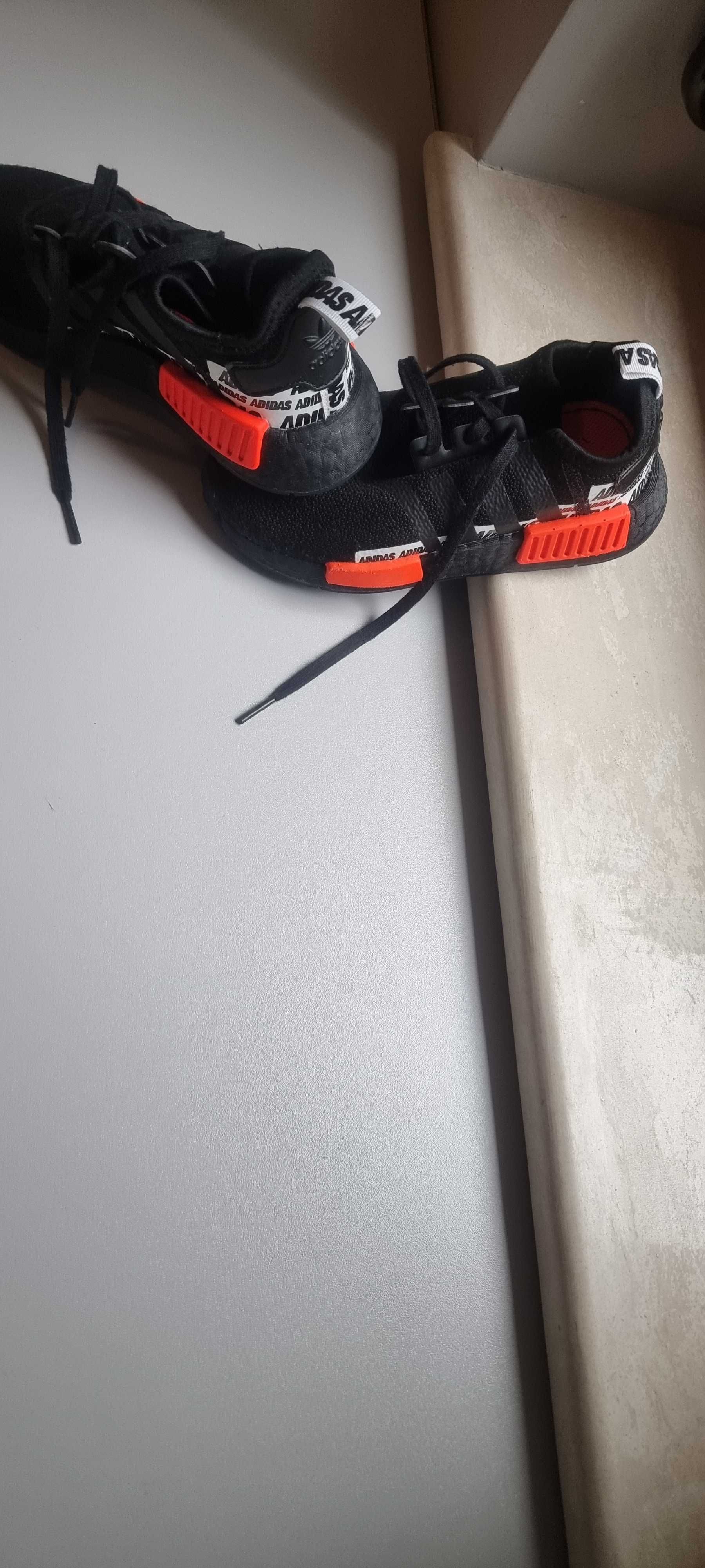 ADIDAS унисекс Номер 31