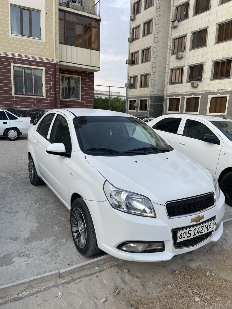 СОТИЛАДИ! Нехиа 3  Йили 2018 юргани 65000 МЕТАН БОР КРАСКА ПЕТНО ЁҚ