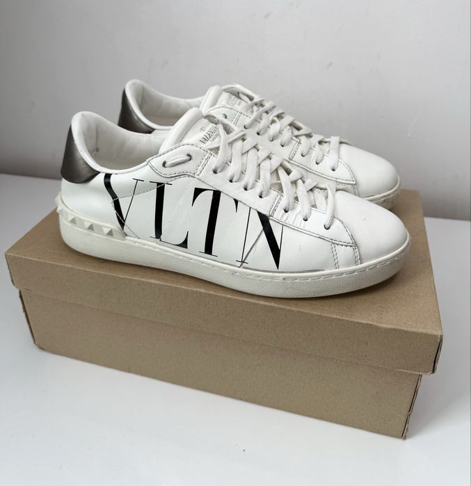 Valentino Garavani  (40) Дамски Обувки