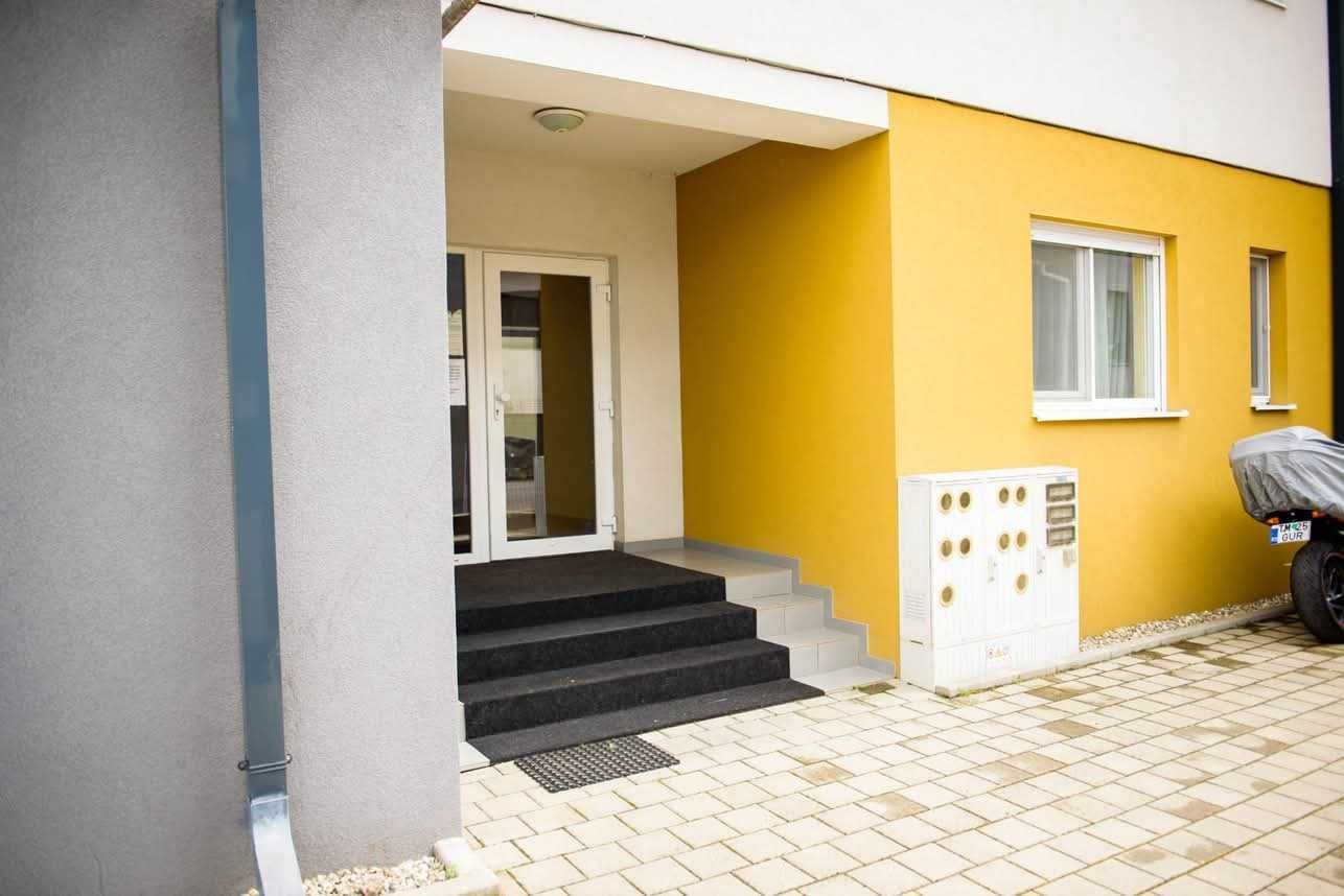 Proprietar vand  apartament 2 camere in zona Dumbravita