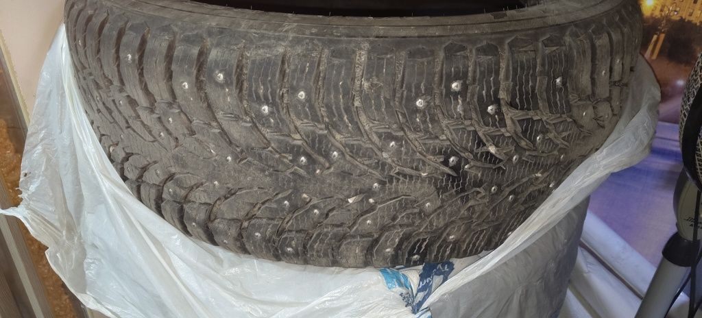 Продам шины Nokian