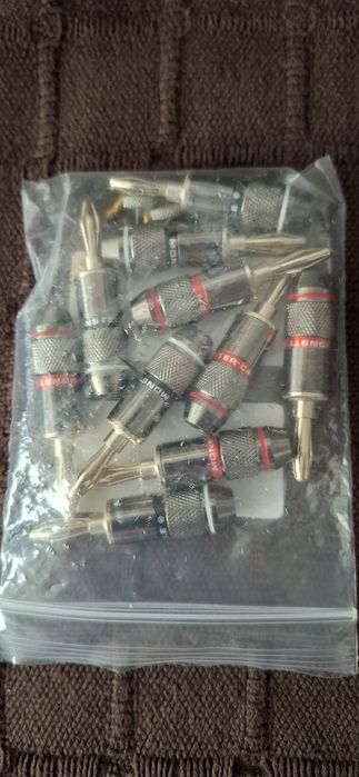 Conectori banana  4 mm