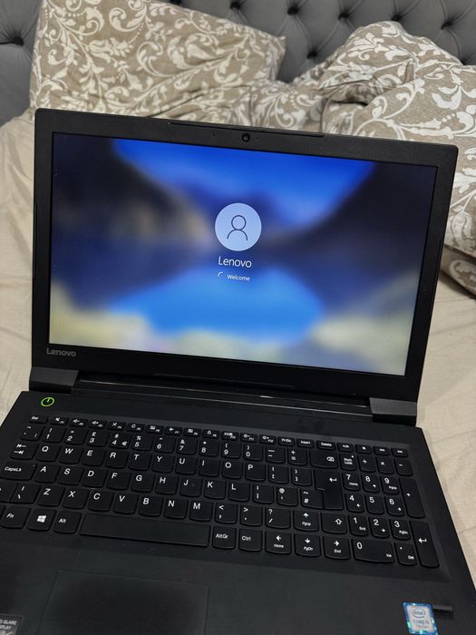 Laptop Lenovo 80T3