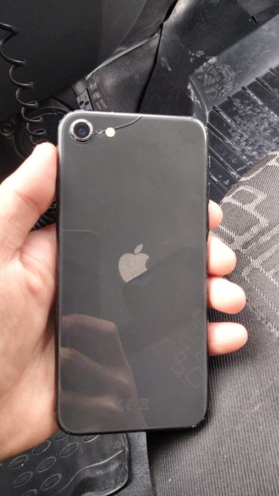 iphone се 2020