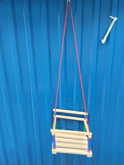 Продам качели детские 3500