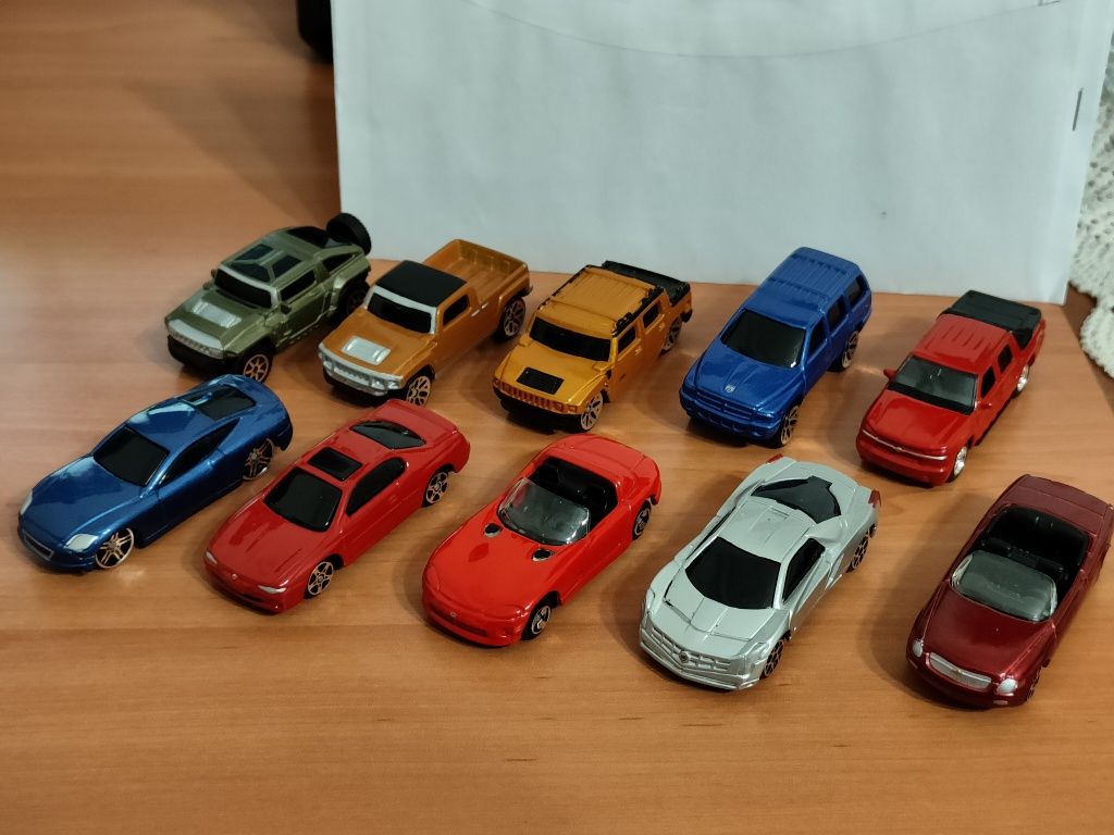 Колички/модели мащаб 1/64 Hotwheels, Welly, Maisto