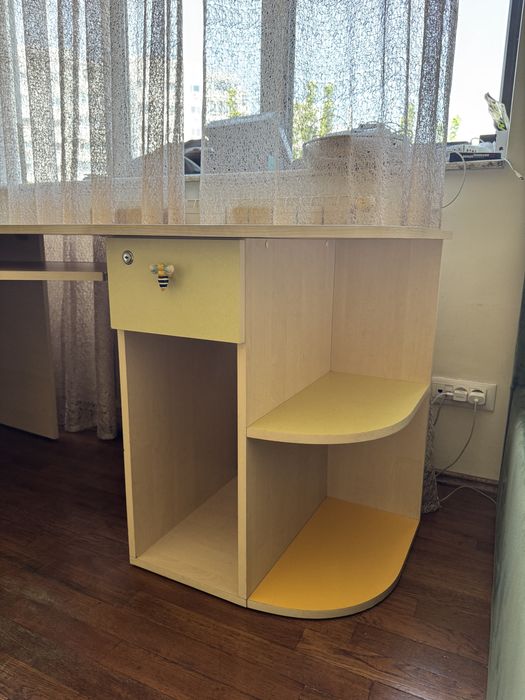 Birou de lemn copii pictat manual