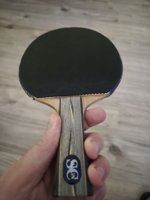 Vând paletă tenis de masă