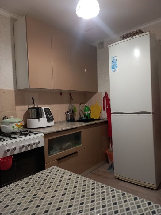 Прлдается 4х комнатная квартира в районе Бензострой