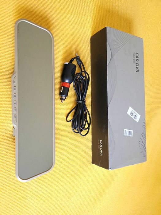 Camera inregistrare / supraveghere auto cu montare pe oglinda