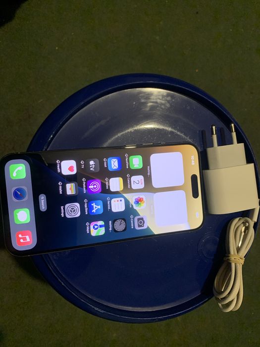 15 Pro Max 256 gb natural titan