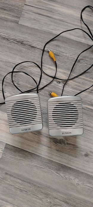 Продавам 2 тонколони