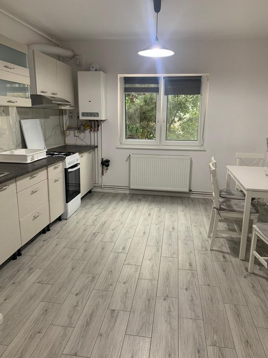 Apartament de închiriat